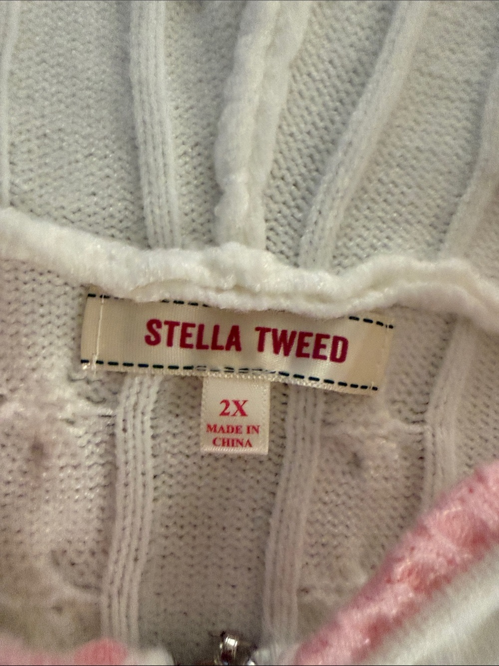 Stella Tweed White Cable-Knit Hoodie with Pink Logo Tag - Picture 3 of 3